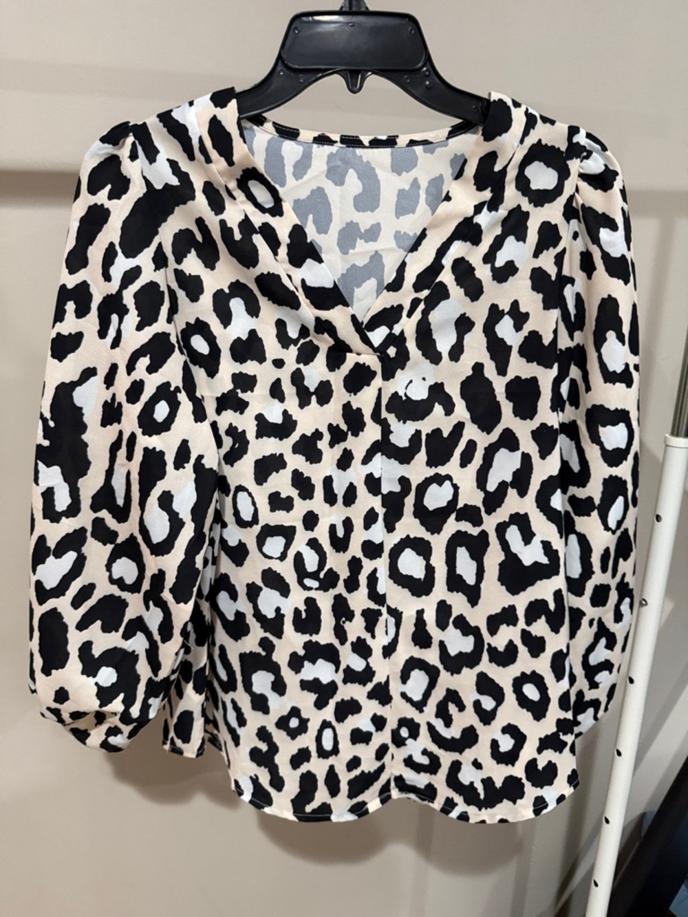 Leopard Print Puff-Sleeve Blouse - Black and Cream